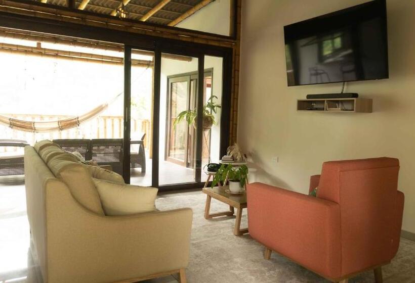 침실 2개 주택, La Veranda Hotel & Restaurant