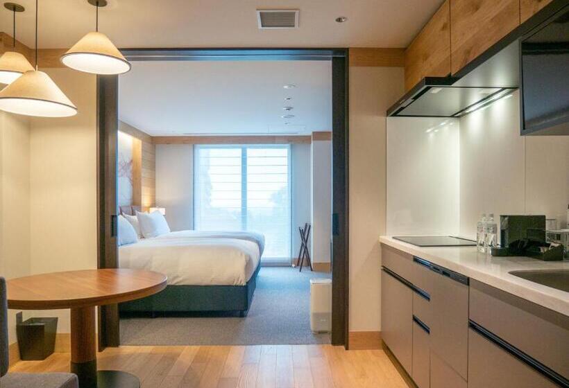 스탠다드 스튜디오 (전망), Yu Kiroro, Ski In Ski Out Luxury Residences