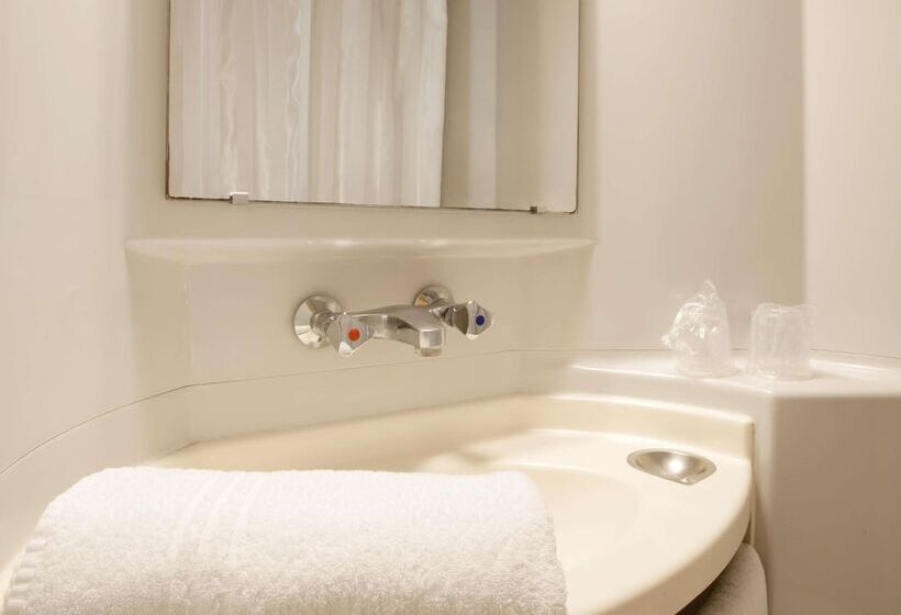 Номер Стандарт, Premiere Classe St Brieuc Tregueux