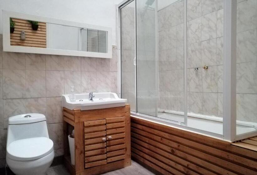 اتاق استاندارد, Hostal Rama & Castle
