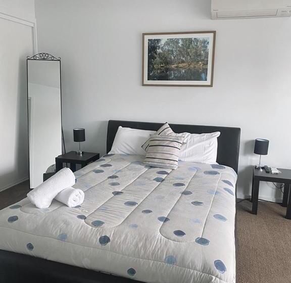 침실 3개 아파트, Bundalong Villas