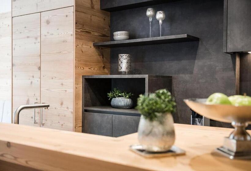Апартаменты 1 Спальня с Видом, Les Dolomites Mountain Lodges