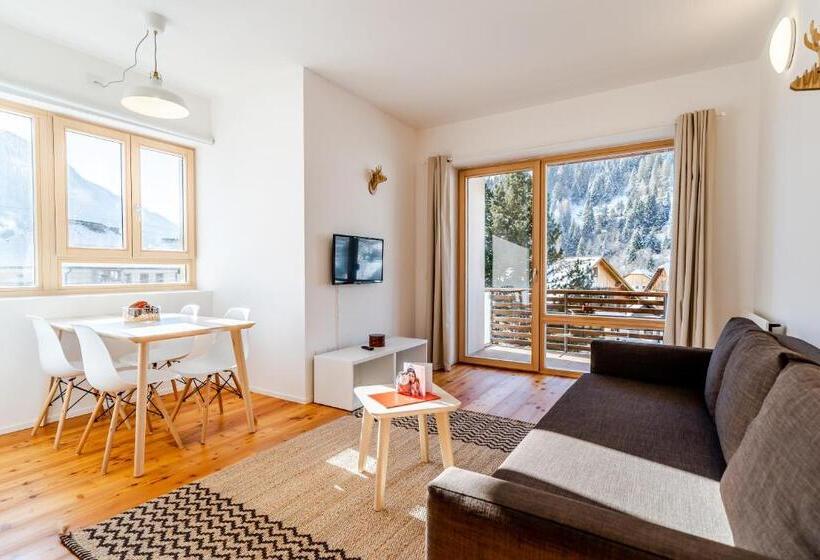 Апартаменты 1 Спальня с Балконом, Quercus Appartements Contactless Check In