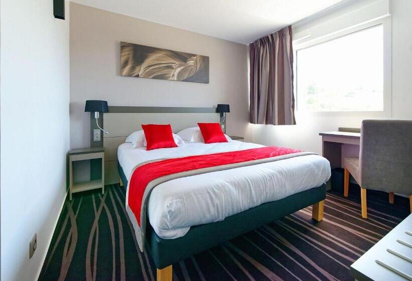 Семейный Номер, Hôtel Akena Besançon