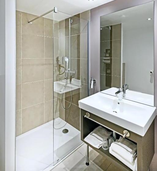 Номер Стандарт Трехместный, Hôtel Akena Besançon