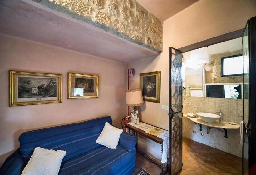 Люкс Superior, Castello Di Vigoleno