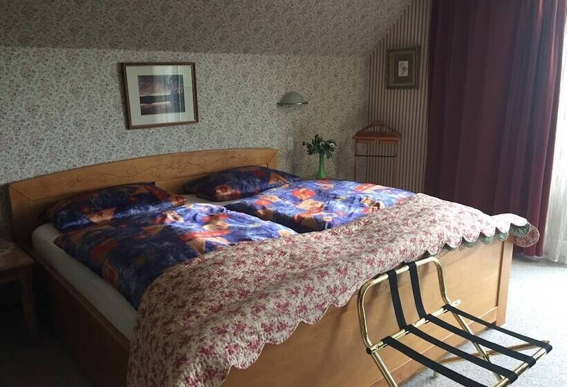 Suite with lake view, Chalet Rosemarie