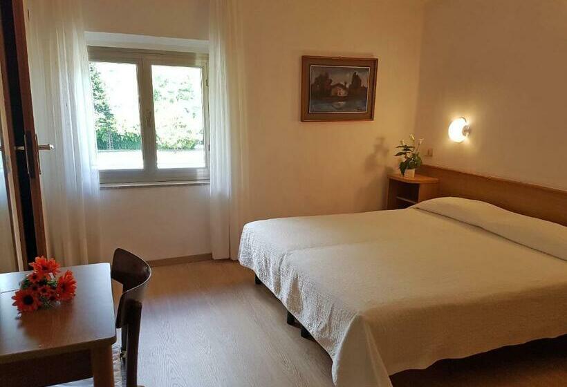 스탠다드 룸, Albergo Miralaghi