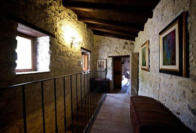 스탠다드 스튜디오, Borgo La Torre