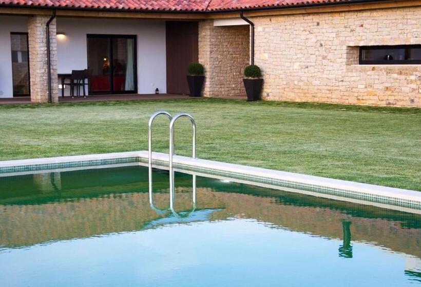 Семейный Номер, Casa Da Serra