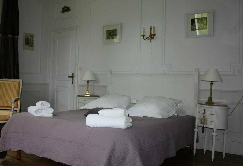 Номер Стандарт, Chambres D Hotes Spa Château D Omiécourt