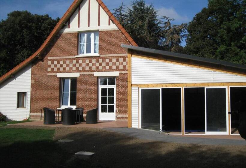 Дом 3 Спальни, Chambres D Hotes Spa Château D Omiécourt
