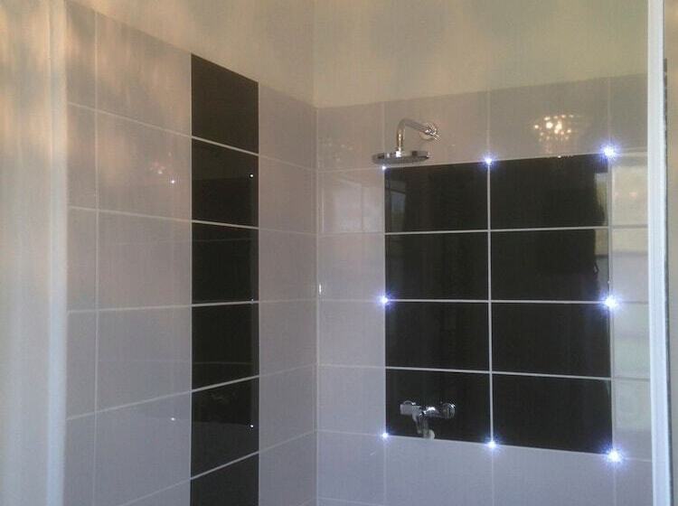 Номер Стандарт, Chambres D Hotes Spa Château D Omiécourt