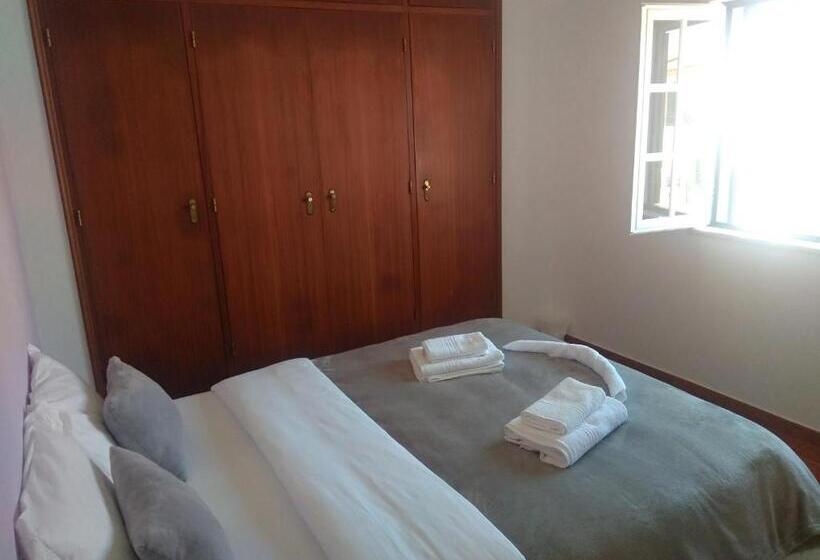 Дом 2 Спальни, Ergobeach House
