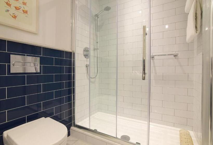 Номер Стандарт Трехместный, Carrigaline Court Hotel & Leisure Centre