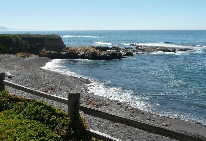 스탠다드 룸 킹사이즈 침대, The Oceanfront Inn