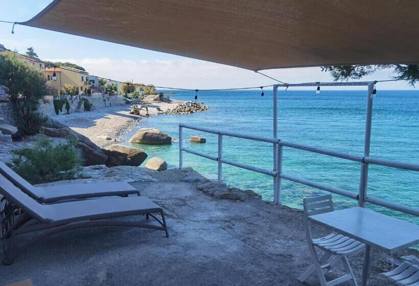 דירה בת חדר שינה 1 עם מרפסת, Appartamenti   Villa Mare