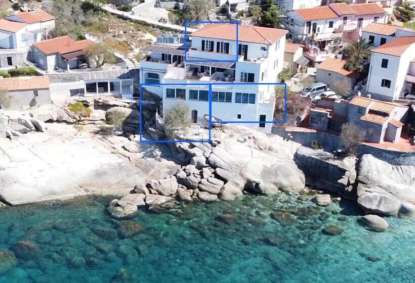 带1个卧室的带阳台的公寓, Appartamenti   Villa Mare