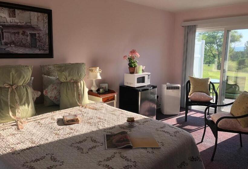 Номер Стандарт, Savannah House Wine Country Inn & Cottages