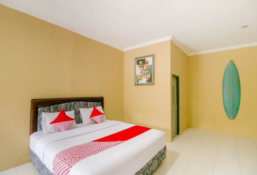 Номер Deluxe, Reddoorz At Bettah Coba Homestay Pelabuhan Ratu