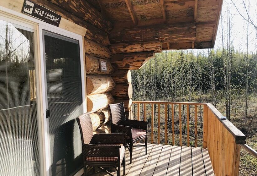 Хижина, Wrangell Mountain Lodge  Private Bathroom With Shower