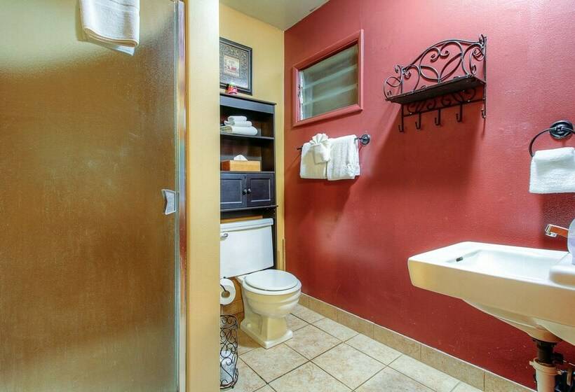 Студия Стандарт Двуспальная Кровать, Redwoods River Resort