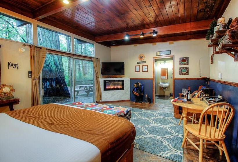 Хижина Deluxe, Redwoods River Resort