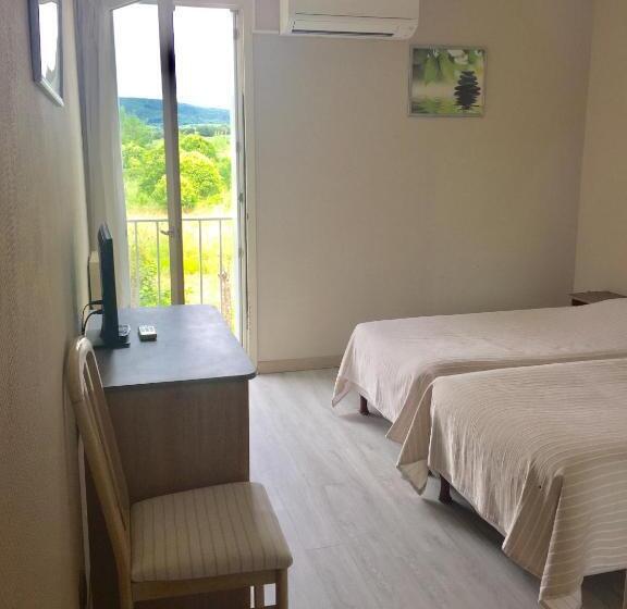 Номер Стандарт Вид на Сад, Hostellerie Saint Benoît