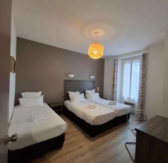 Номер Стандарт Трехместный, Hôtel Du Château