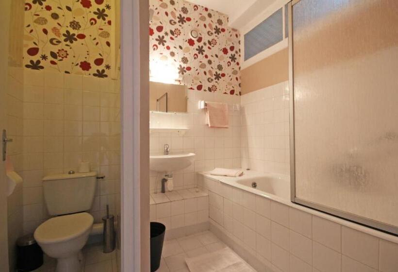 Семейный Номер Совместный Санузел, Gite Le Relais Saint Michel