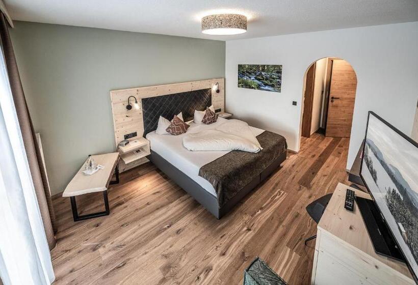 Номер Стандарт Вид на Сад, Landrefugium Obermüller Spa & Naturresort 4,5 Sterne