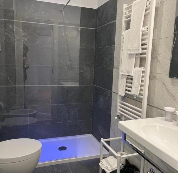 Четырехместный Номер Deluxe, Nazionale