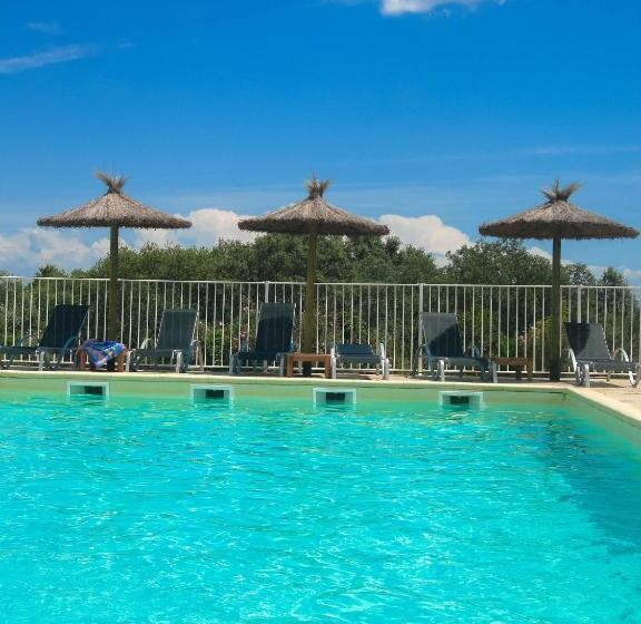 Полулюкс, Restaurant Le Gardon   Pont Du Gard