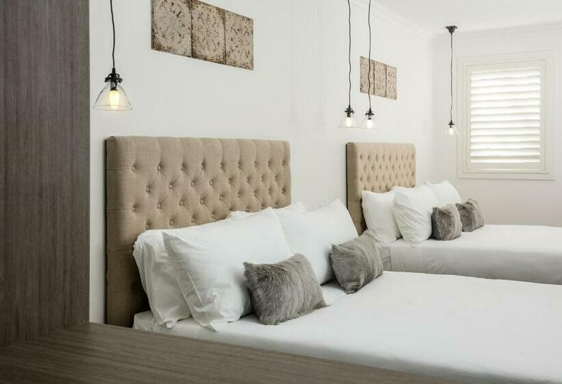 스탠다드 스튜디오 퀸 침대, Newington Apartments