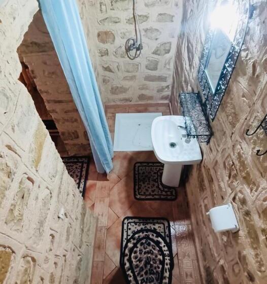 스탠다드 트리플 룸, Kasbah Dar Talouste