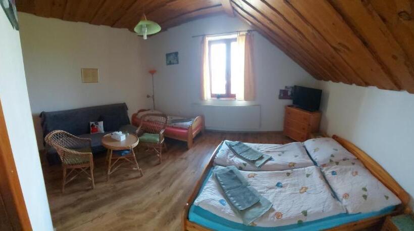 Трехместный Номер Классика, Relax Mariánka