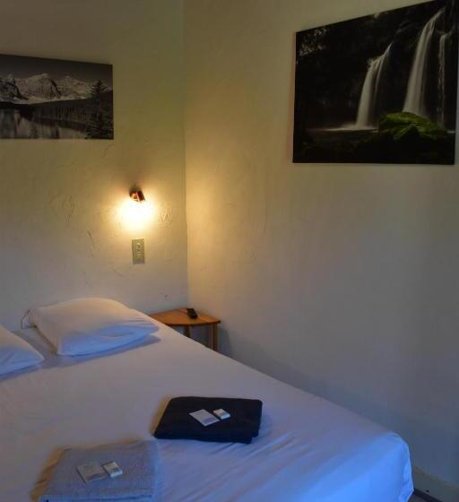 Chambre Standard, Hôtel Restaurant Des Lacs
