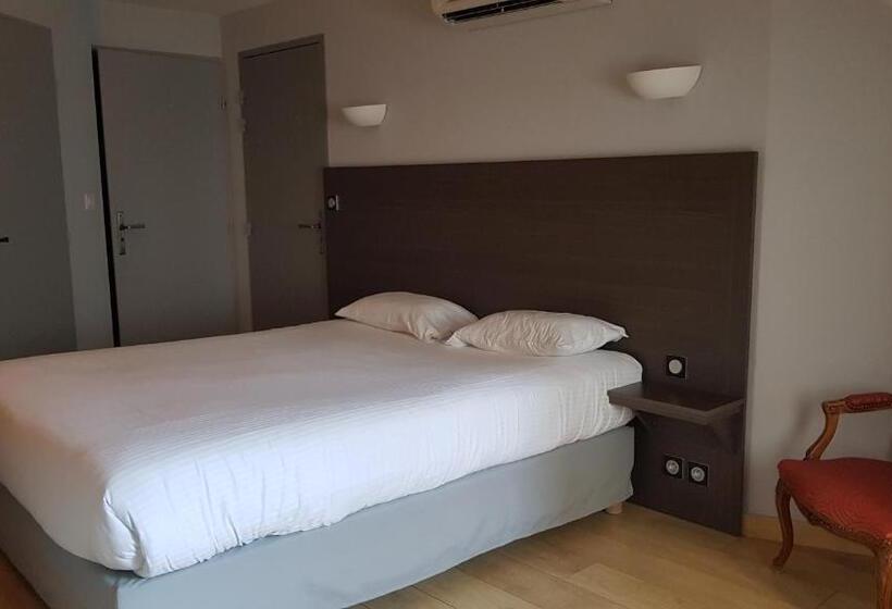 Номер Стандарт, Logis Hôtel Des Deux Forts
