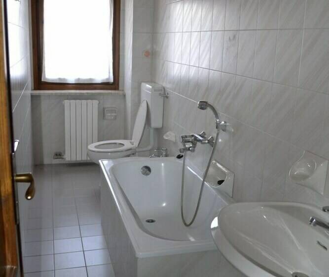 اتاق استاندارد یک نفره, Piccolo Chalet