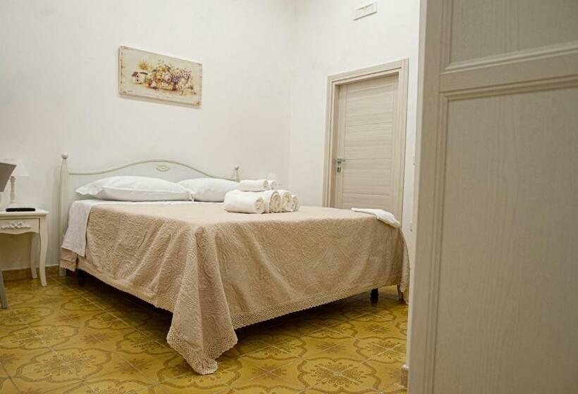 Номер Стандарт, B&b Al Portone