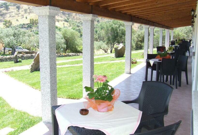 اتاق استاندارد, Agriturismo La Rocca Manna