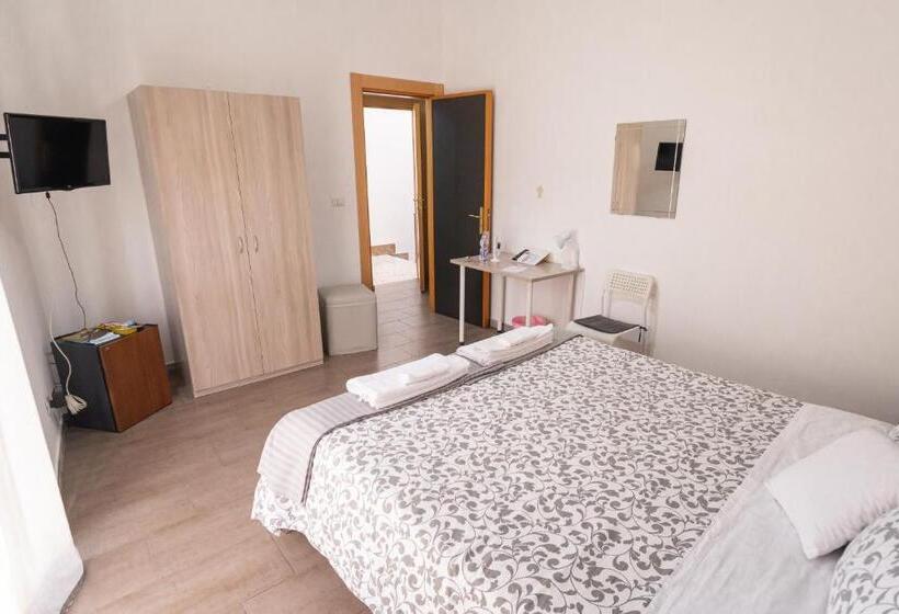 اتاق راحتی سه تخته, Al Qatta Bed & Breakfast