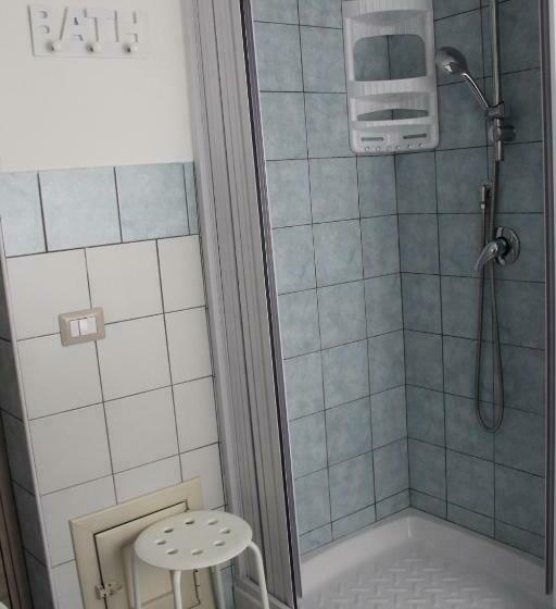 اتاق استاندارد سه نفره, Affittacamere La Traversa