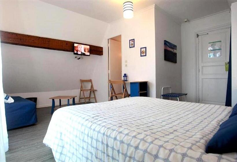 Номер Стандарт Трехместный, Le Chalet