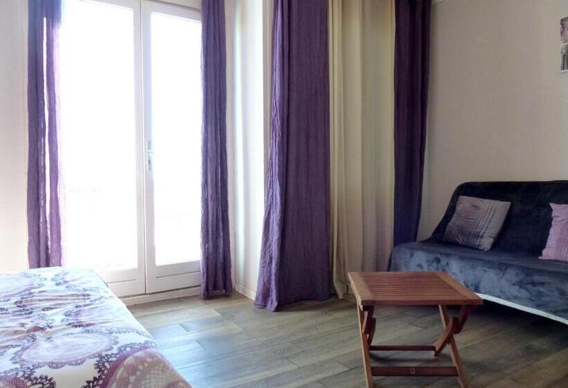 Номер Стандарт Вид на Море с Балконом, Le Chalet