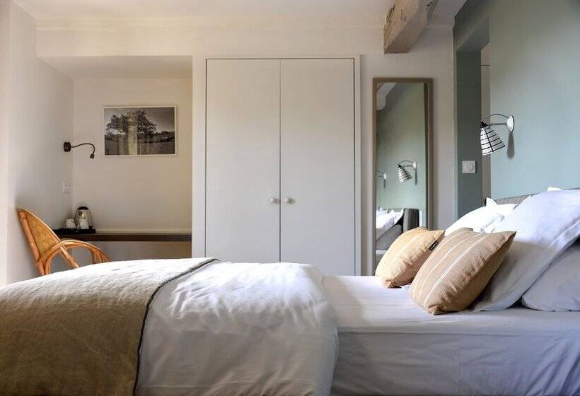 Номер Комфорт, Logis Hôtel La Ferme De Flaran