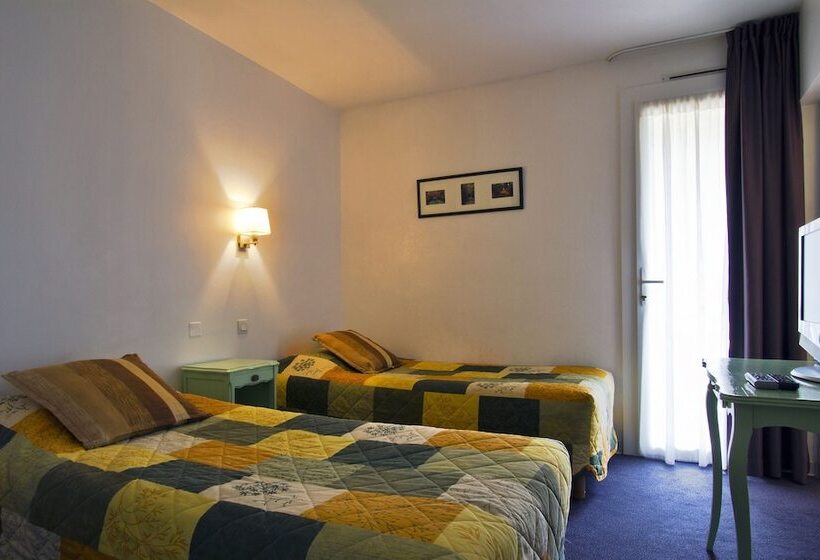 Семейный Номер, Hôtel Princess