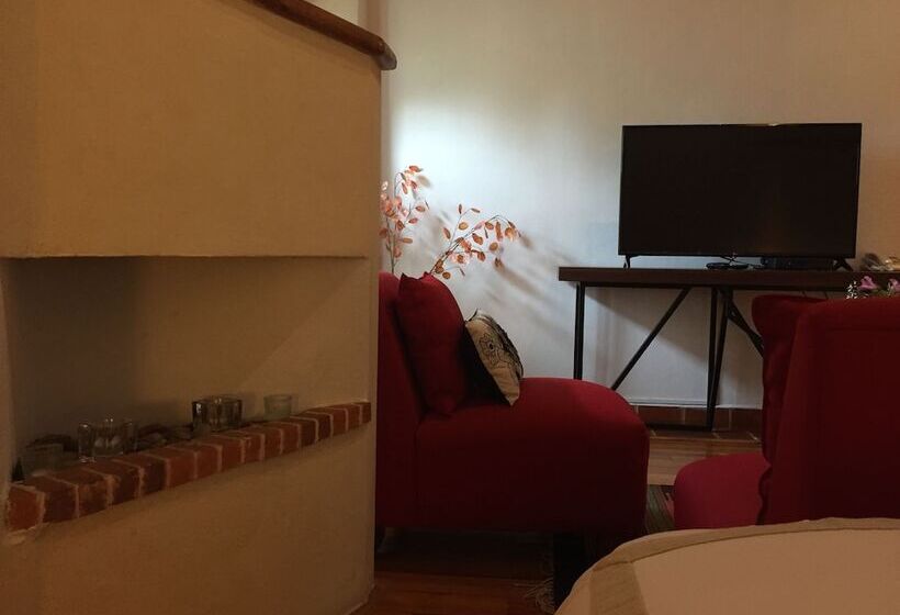 سوئیت پرزیدنت, Quinta Luna