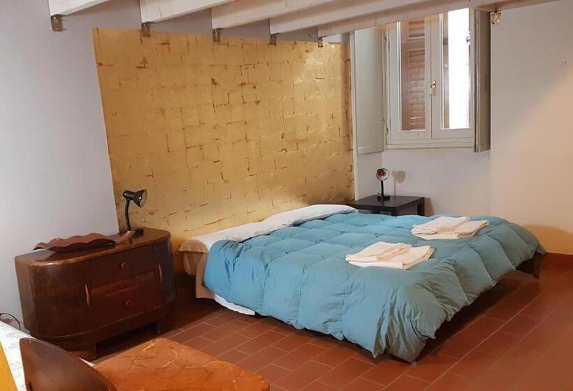 اتاق استاندارد سه نفره, La Casa Di Daniele