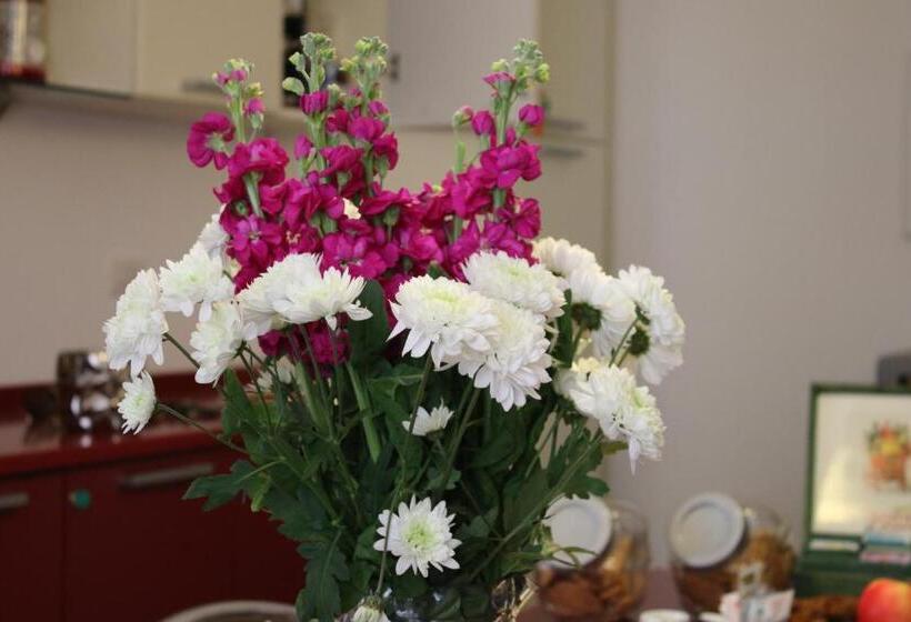 اتاق راحتی سه تخته, Le Marinelle Trani B&b